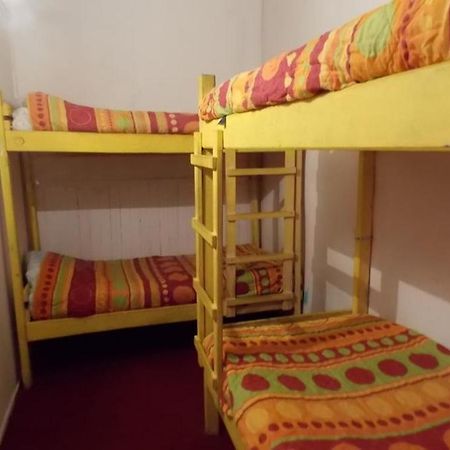 Hostal Backpackers Paradise Hostel Пунта-Аренас Экстерьер фото