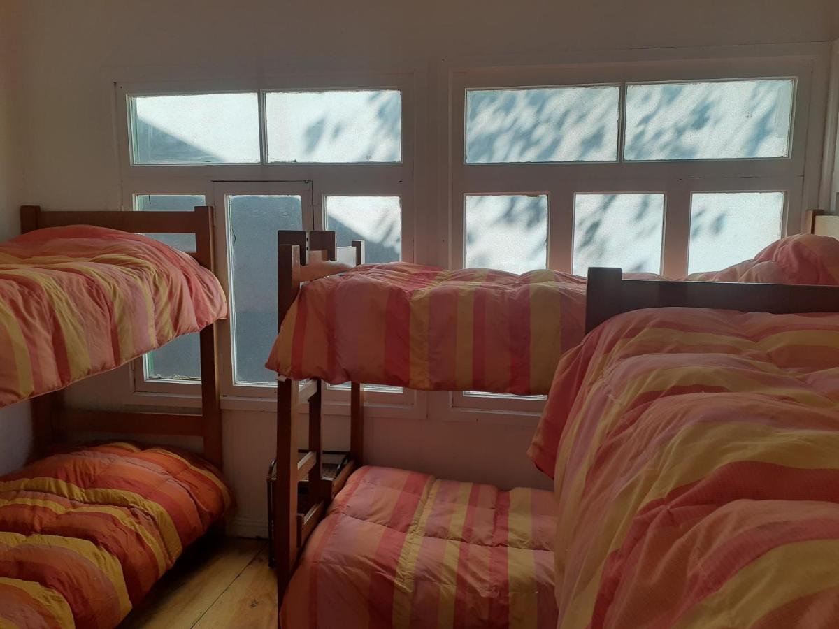 Hostal Backpackers Paradise Hostel Пунта-Аренас Экстерьер фото